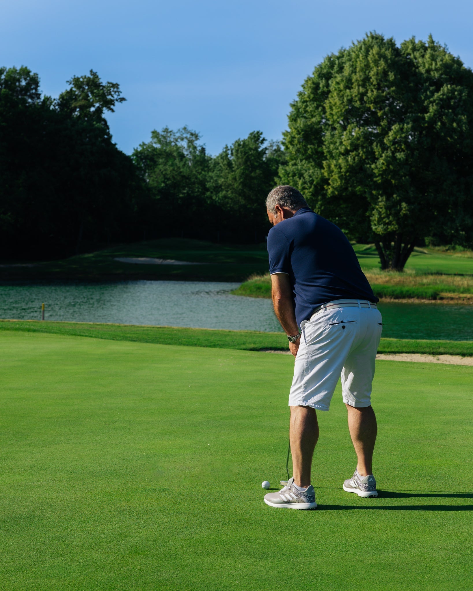 La récolte des balles dans les étangs, un engageant voyage vers des résultats bénéfiques pour tous