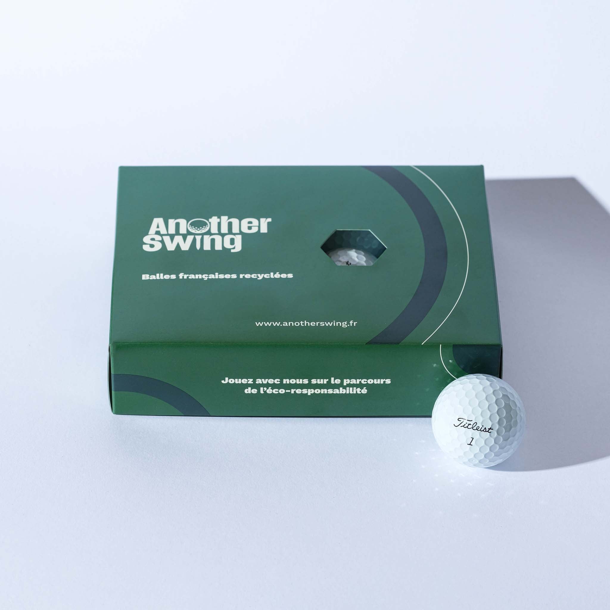 Titleist - AVX